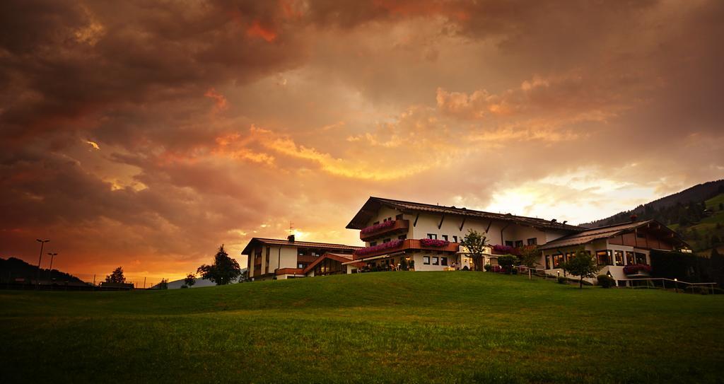 Alpenhof Hotell Kirchberg in Tirol Exteriör bild